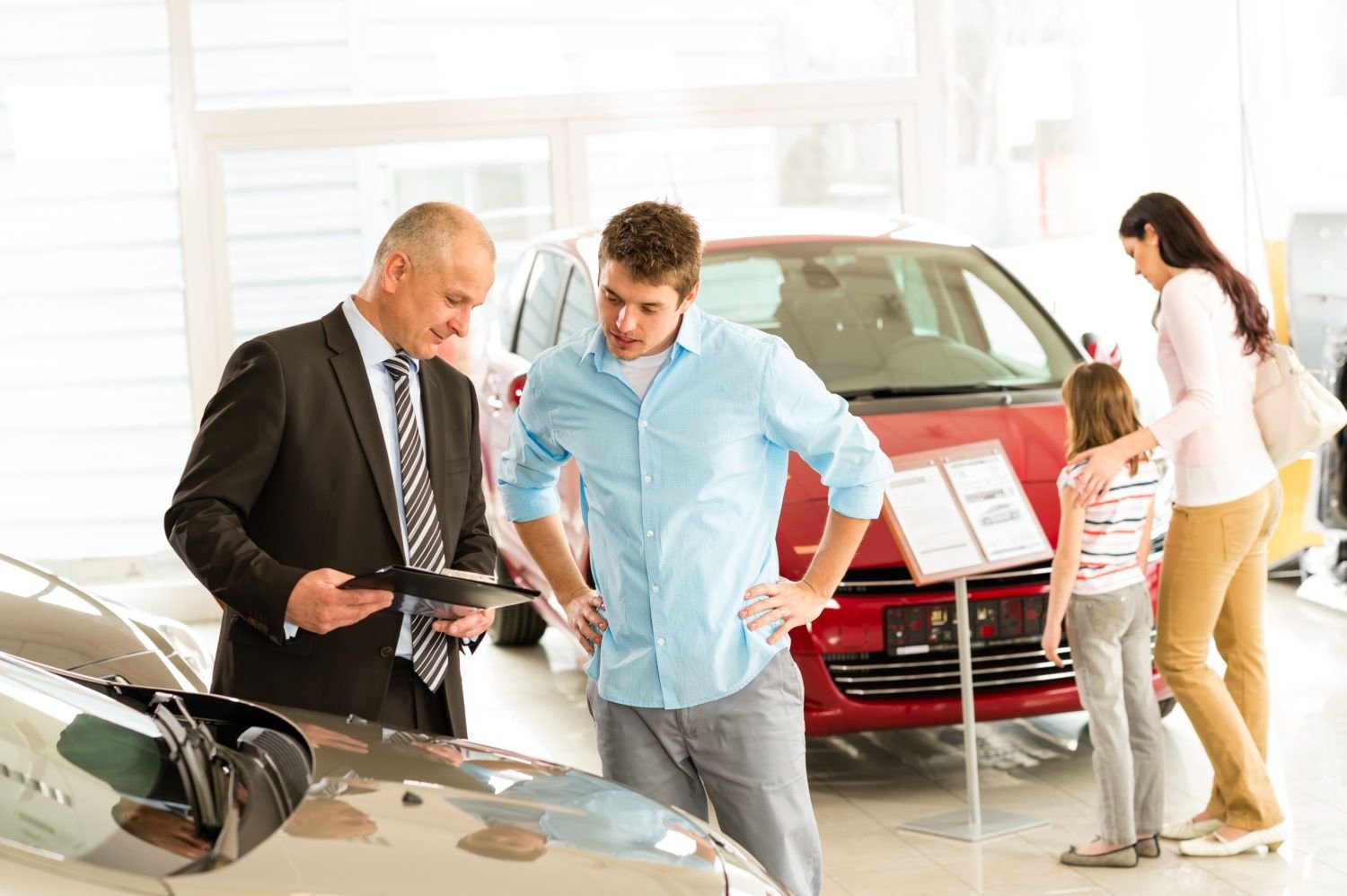 Things to Look for While Choosing Car Dealerships