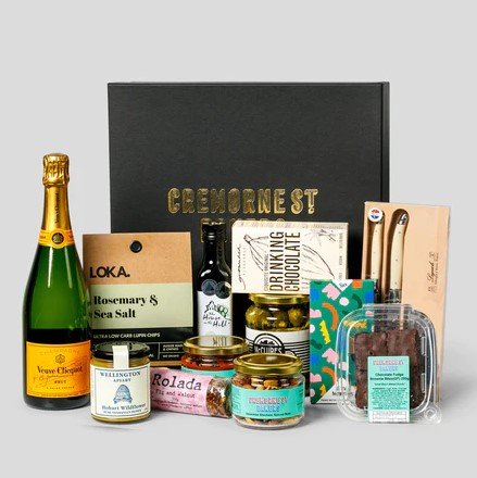 How to Curate Luxurious Gift Hampers at Home?